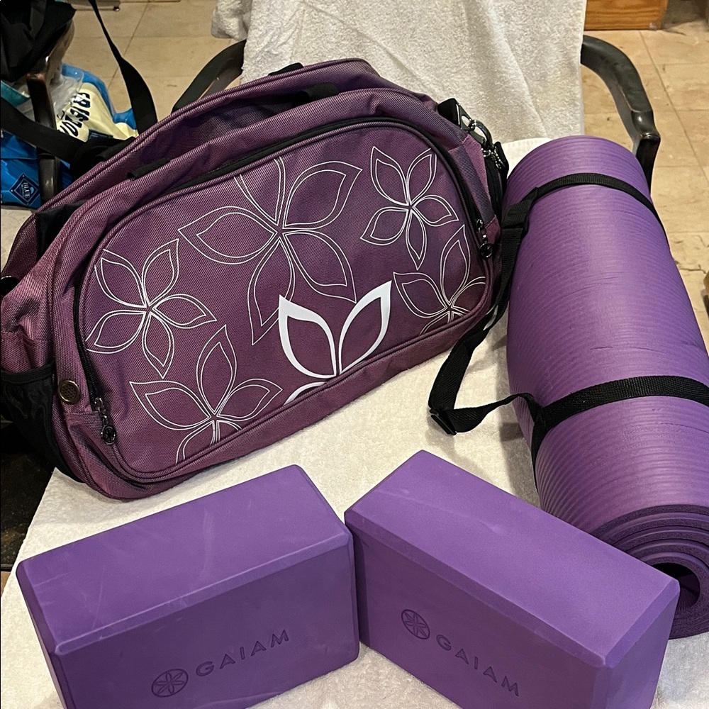 GAIAM Purple Yoga Kit with Floral Bag and Accessories